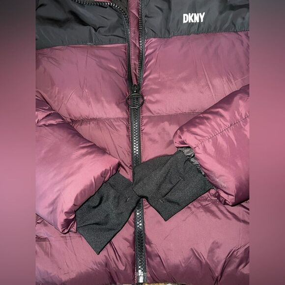 DKNY Sport NWT Puffer Jacket Hooded Colorblock Burgundy w/Zipper Front $169.50+ - Picture 4 of 13